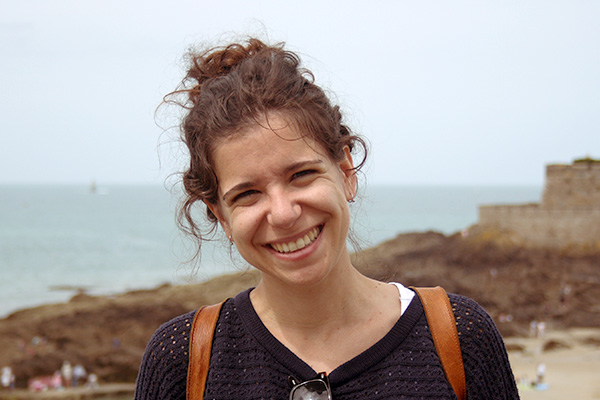 Beatriz Arribas de Frutos. Graphic designer and illustrator